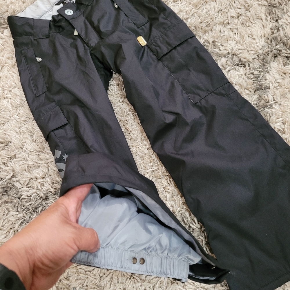 DC pants
